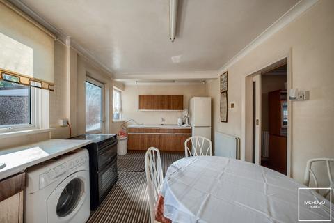 3 bedroom end of terrace house for sale, Pheasant Road, Smethwick B67