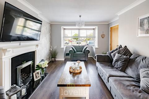 9 Aldwych Croft, New Waltham, Grimsby, DN36 4WB