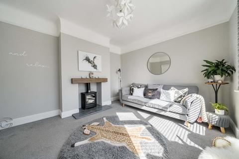 3 bedroom detached house for sale, Salisbury Road, Whitchurch.