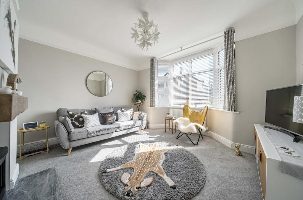 Lounge.jpg