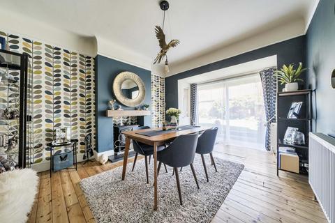 3 bedroom detached house for sale, Salisbury Road, Whitchurch.