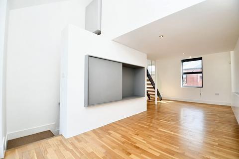 2 bedroom terraced house for sale, Reservoir Street, Salford, M6