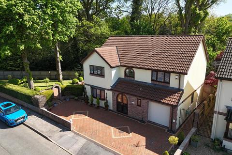 undefined, The Grove, Pontypridd CF37