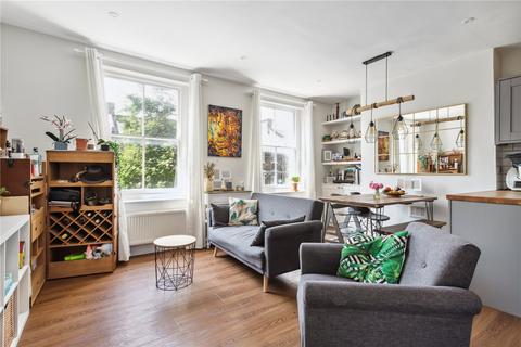 3 bedroom maisonette for sale, St. Thomas's Road, London, N4