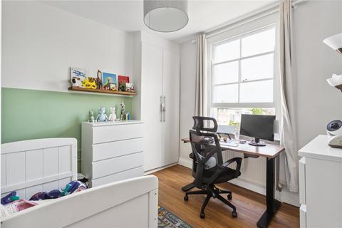 3 bedroom maisonette for sale, St. Thomas's Road, London, N4