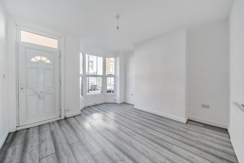 4 bedroom terraced house for sale, Cromwell Street, Lincoln, Lincolnshire, LN2