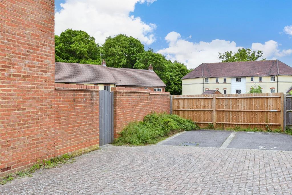 Driveway/Parking