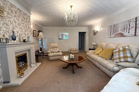 undefined, Oakridge Road, Wirral CH62