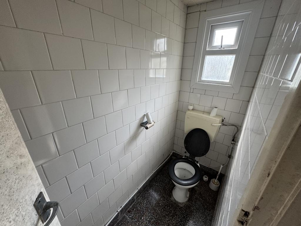 Gents Toilets