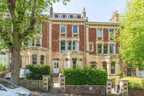Third Floor Flat, 7 Hanbury Road, Bristol, BS8 2EW