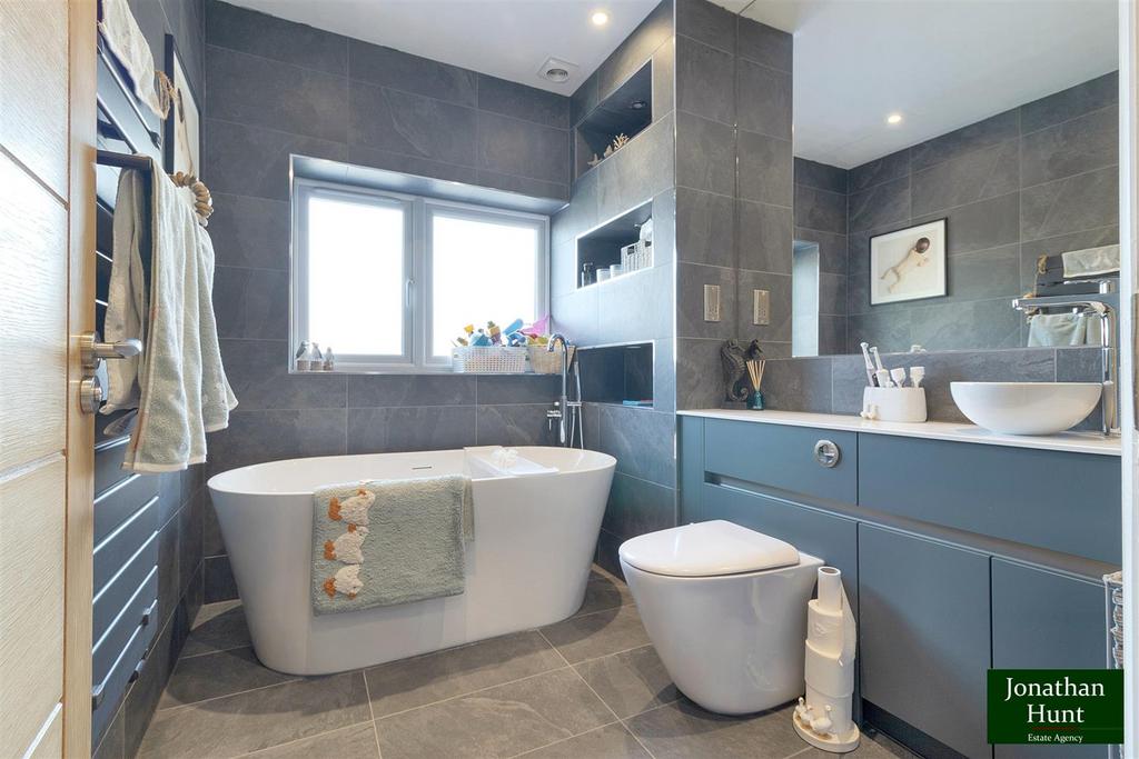 Family bathroom