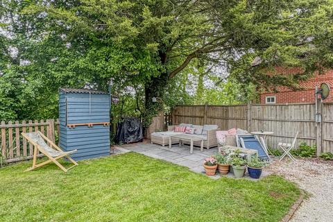 46 Chapel Road, Weston Colville, Cambridge, CB21 5NX