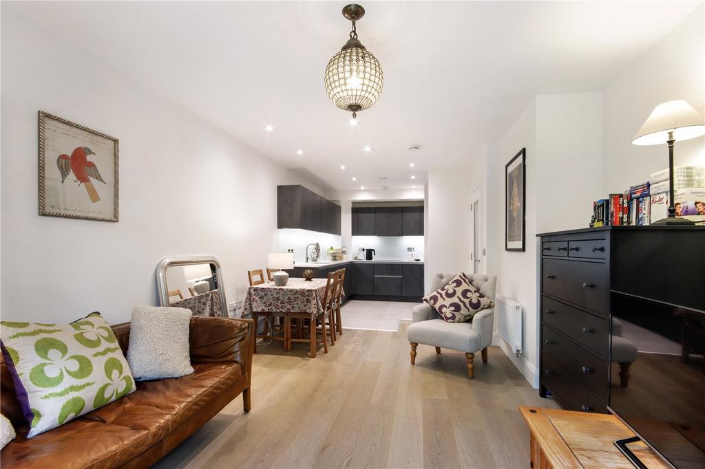 Sitting/Dining Room