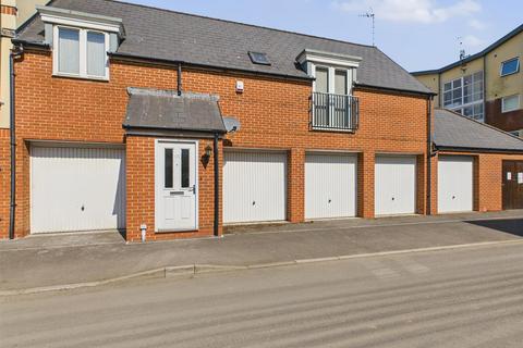 2 bedroom coach house for sale, Longhorn Avenue, Gloucester