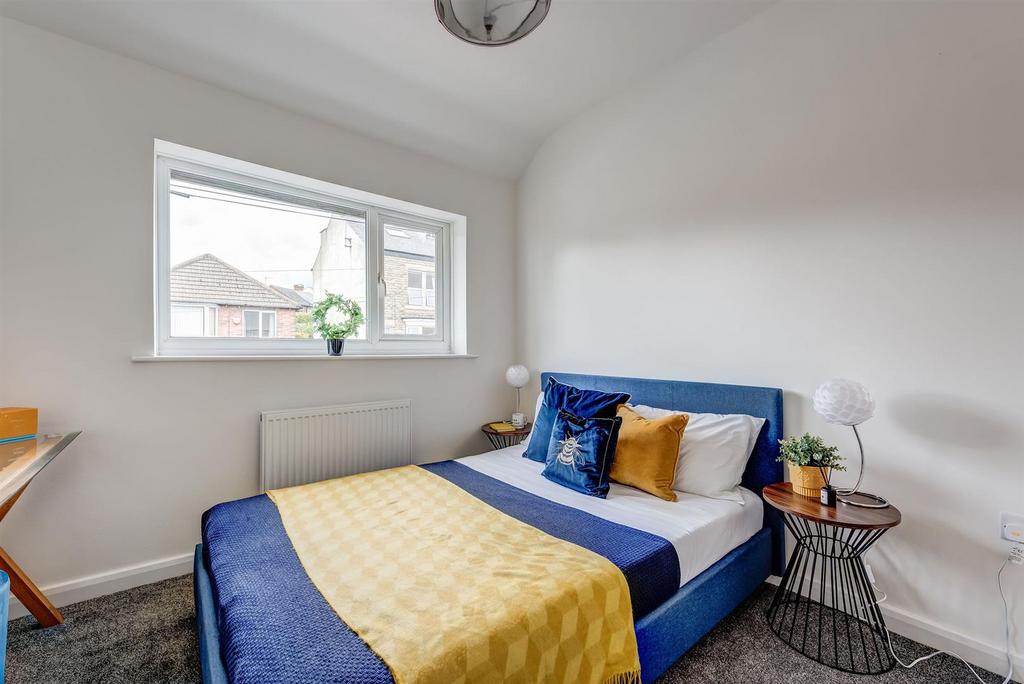 108 Cobden View Road(Interior Staged)-26.jpg