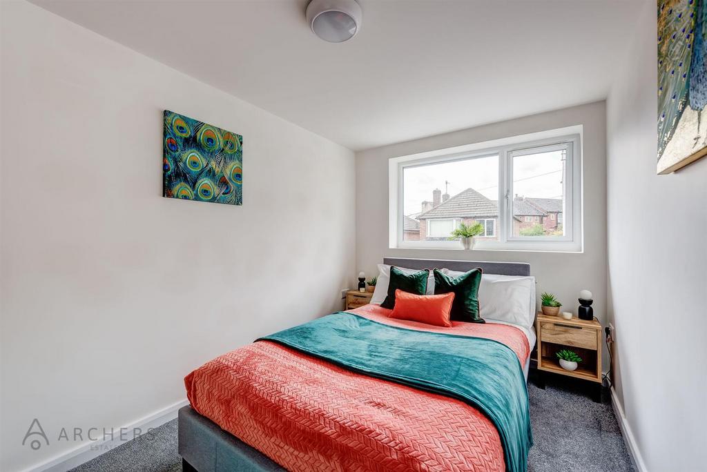108 Cobden View Road(Interior Staged)-34.jpg