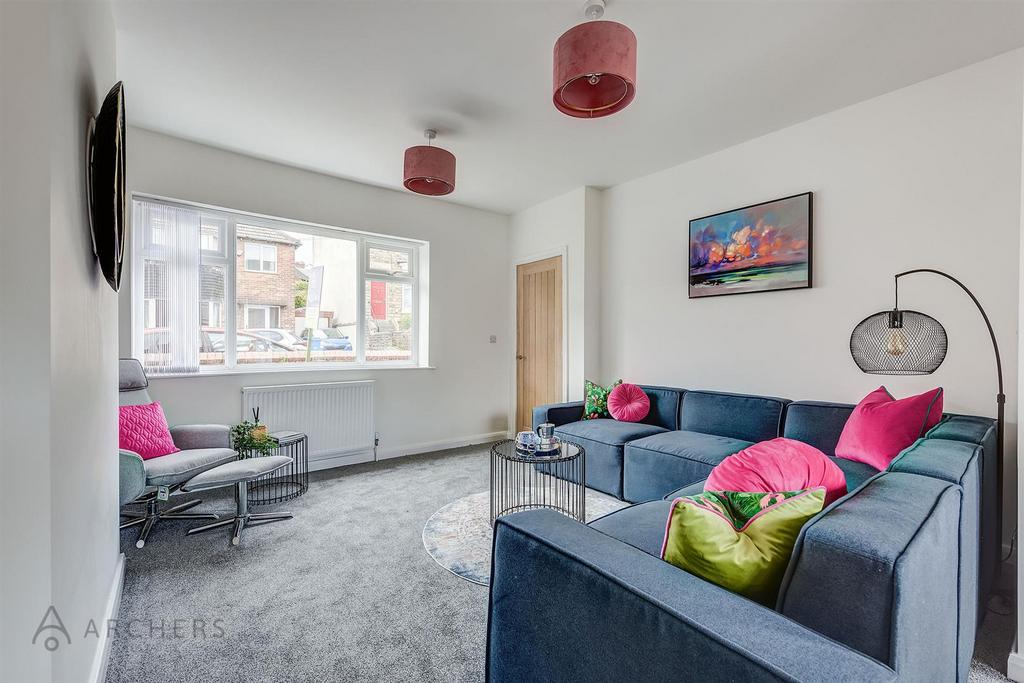 108 Cobden View Road(Interior Staged)-5.jpg