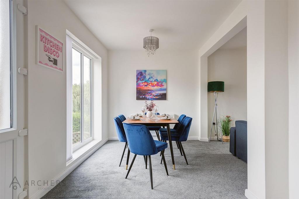108 Cobden View Road(Interior Staged)-7.jpg