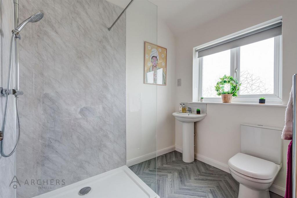 108 Cobden View Road(Interior Staged)-21.jpg