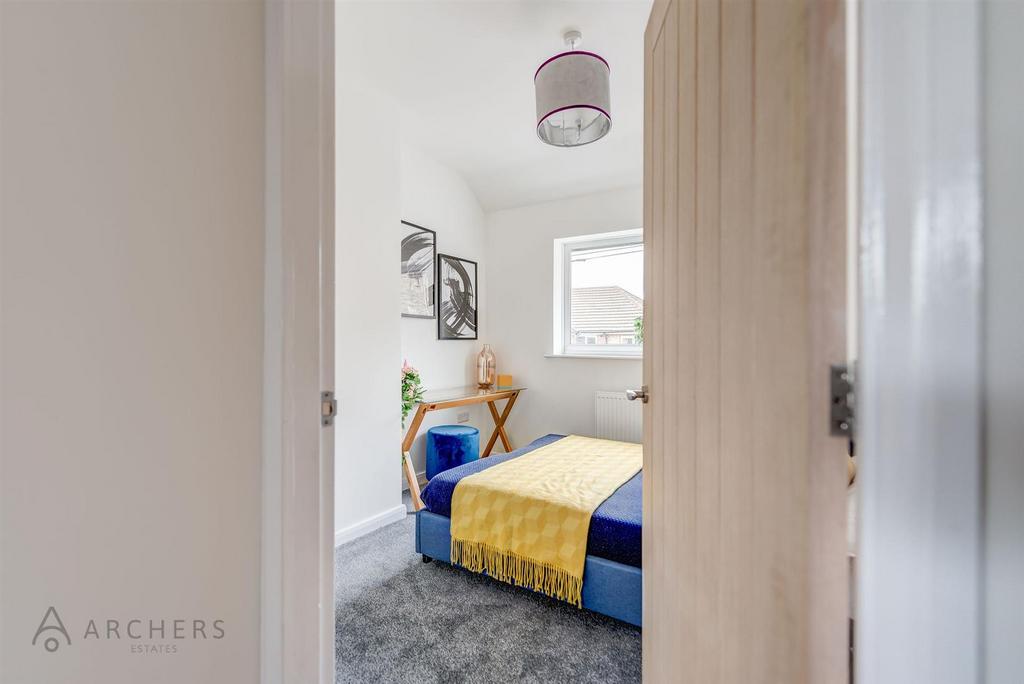 108 Cobden View Road(Interior Staged)-24.jpg
