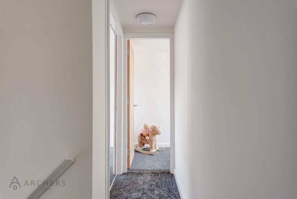 108 Cobden View Road(Interior Staged)-31.jpg