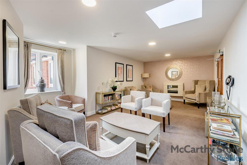 8641374-interior36.jpg