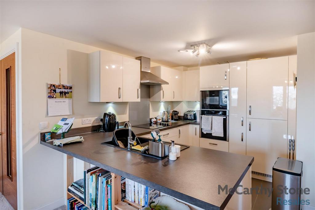 8641374-interior05.jpg