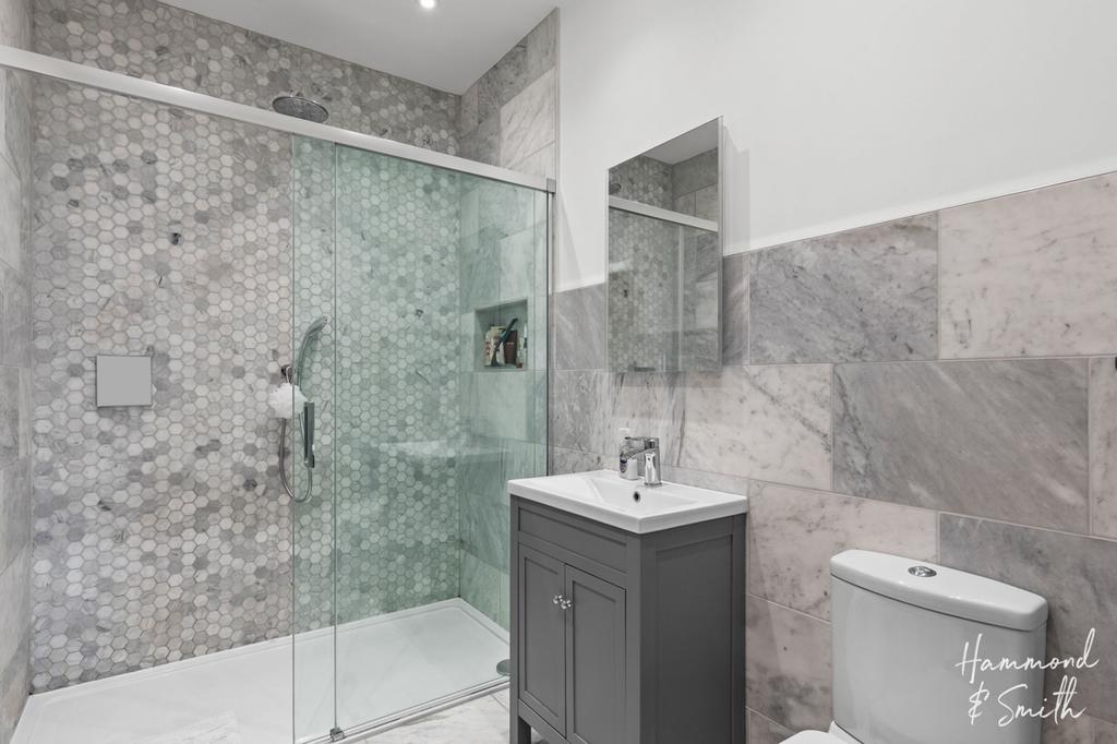 Ensuite Shower Room