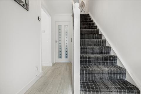 8 Burnside Crescent, Shotts, ML7 4JQ