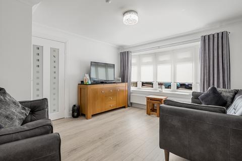 8 Burnside Crescent, Shotts, ML7 4JQ