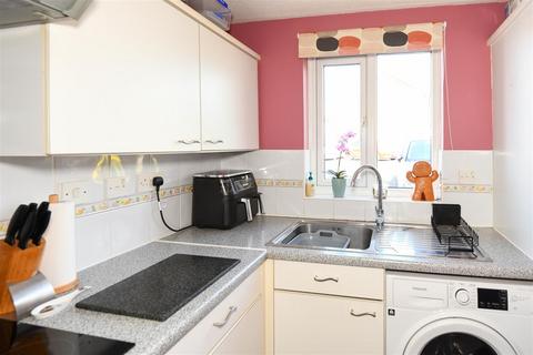 59 Jasmine Way, Trowbridge, BA14 7SW
