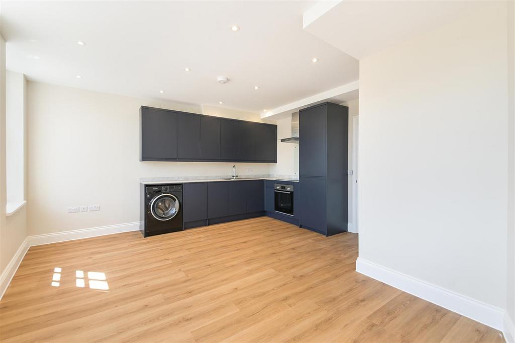 HIGH STREET,12 A, FLAT 3 -  (5).jpg