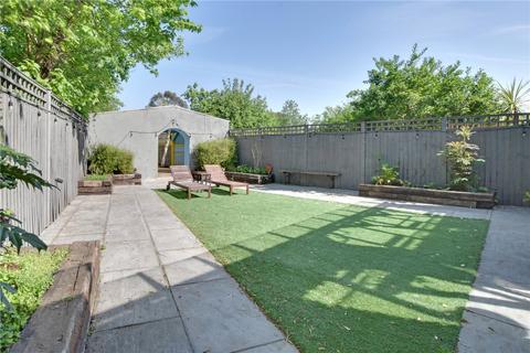 4 bedroom semi-detached house for sale, Dowanhill Road, Catford, London, SE6