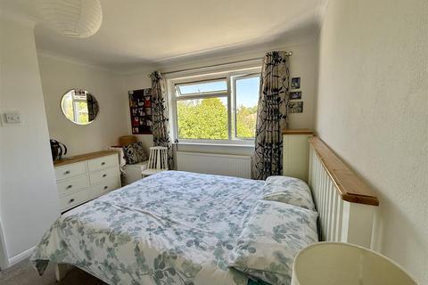 3 bedroom detached house for sale, Mountbatten Avenue, Cowes