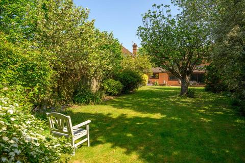 undefined, Sidney Road, Walton-on-Thames, KT12