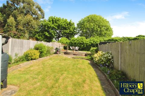 63 Rainsford Way, Hornchurch, RM12 4BL