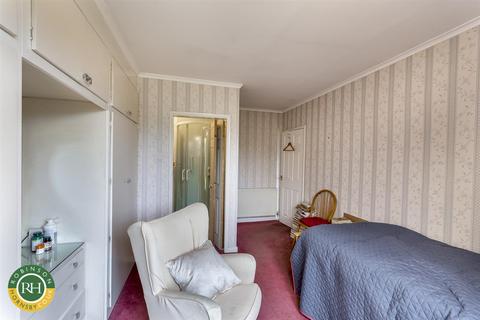 2 bedroom semi-detached bungalow for sale, St. Marys Crescent, Tickhill, Doncaster