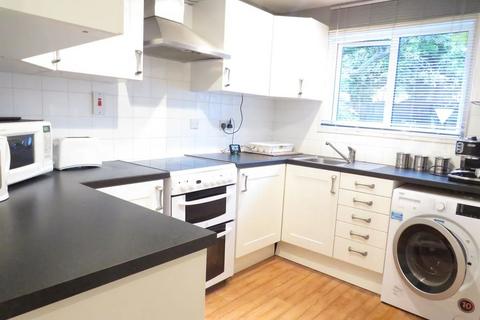 4 bedroom end of terrace house for sale, Broomhill Crescent, Southfields, Northampton, NN3 5BH