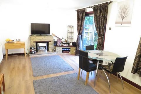 4 bedroom end of terrace house for sale, Broomhill Crescent, Southfields, Northampton, NN3 5BH