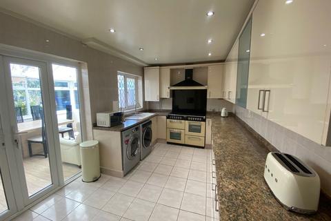 2 bedroom semi-detached house for sale, 6 Sands Avenue, Chadderton OL9 0NU