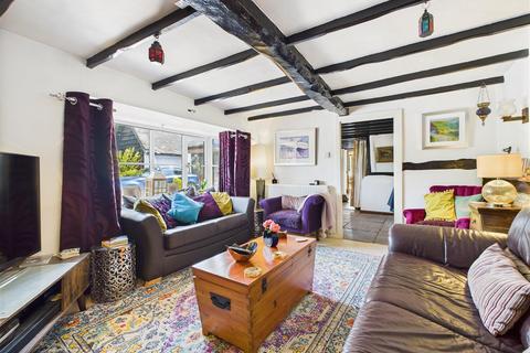 undefined, Wixford B49