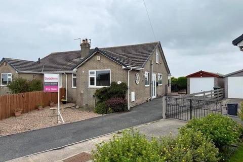 2 bedroom semi-detached bungalow for sale, Foxhill Avenue, Queensbury, Bradford