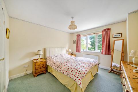 28 Monarch Way, Winchester, SO22 5QU