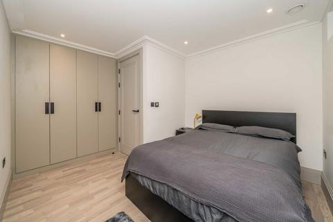 2 bedroom flat for sale, Grenville Street, London WC1N