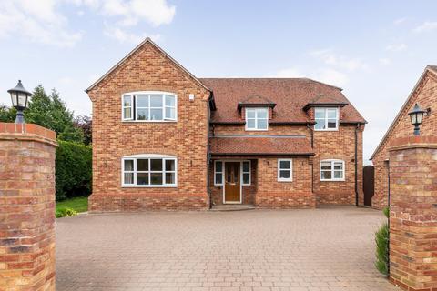4 bedroom detached house for sale, High Street, Sandy SG19