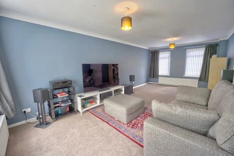 11 Alnwick Close, Whickham, Newcastle Upon Tyne, NE16 5ZD