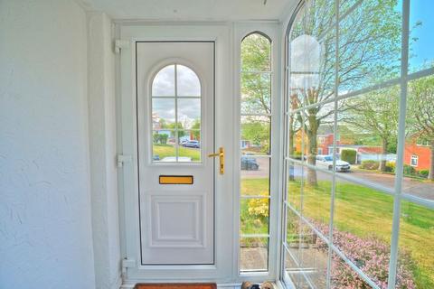 11 Alnwick Close, Whickham, Newcastle Upon Tyne, NE16 5ZD