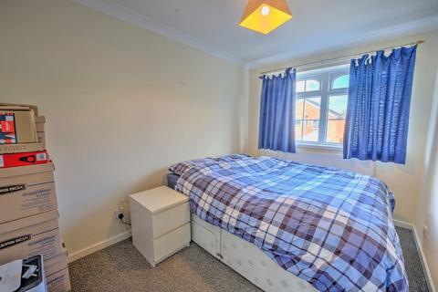 11 Alnwick Close, Whickham, Newcastle Upon Tyne, NE16 5ZD
