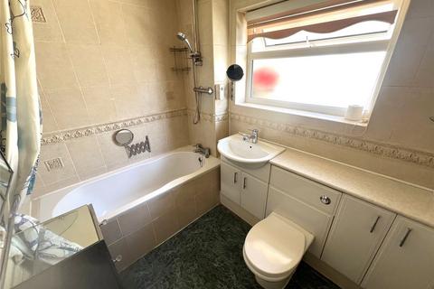 1a Totnes Road, Welling, DA16 1BU