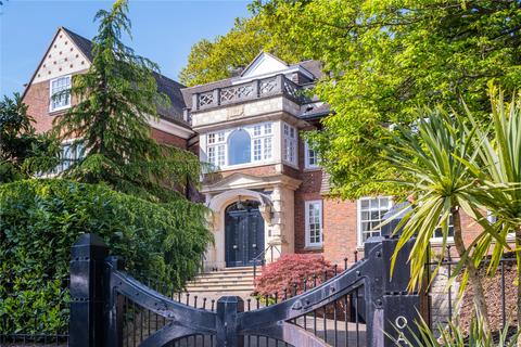 8 bedroom detached house for sale, Courtenay Avenue, Highgate, London, N6